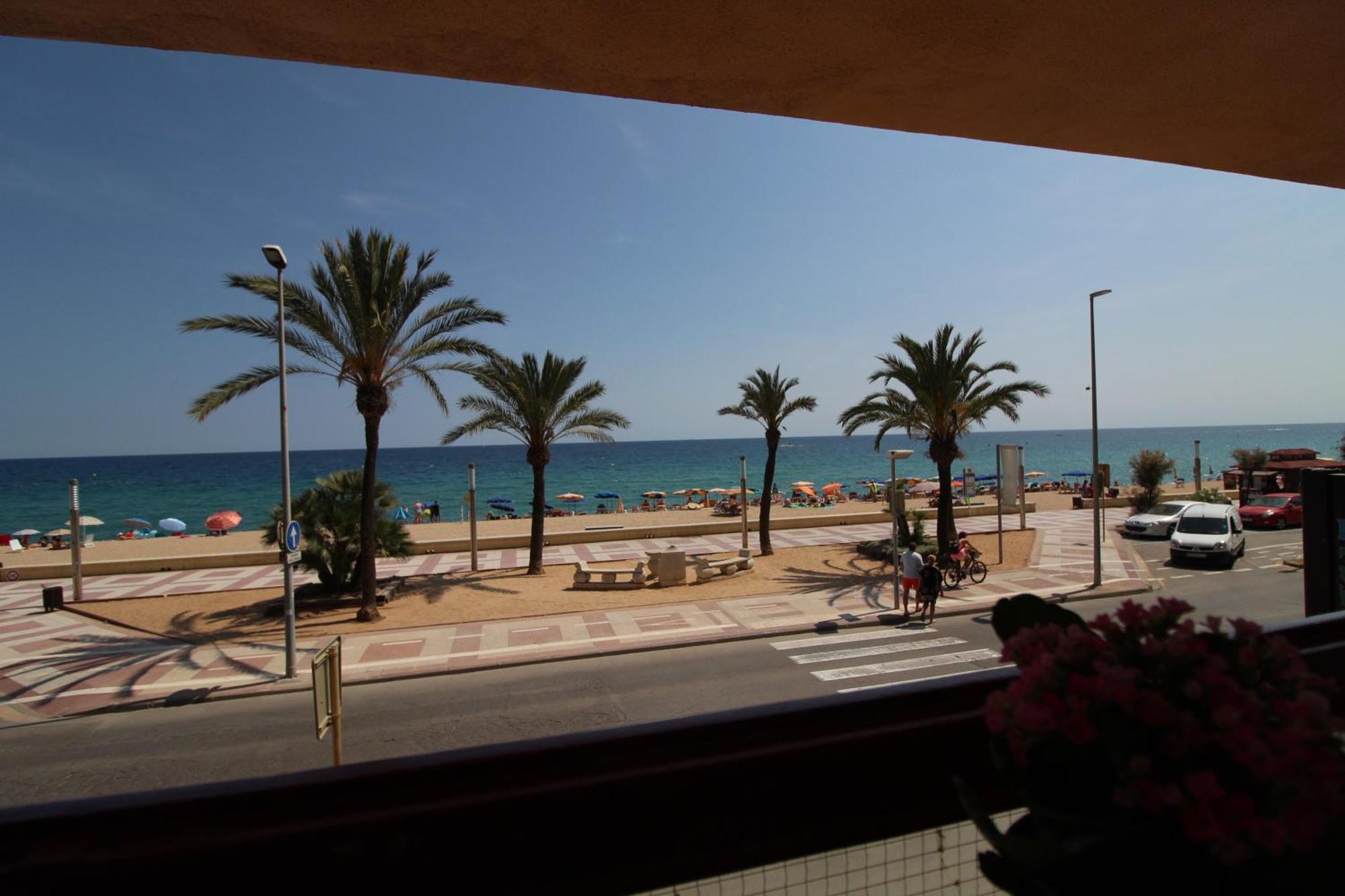Apartaments El Sorrall Blanes Δωμάτιο φωτογραφία