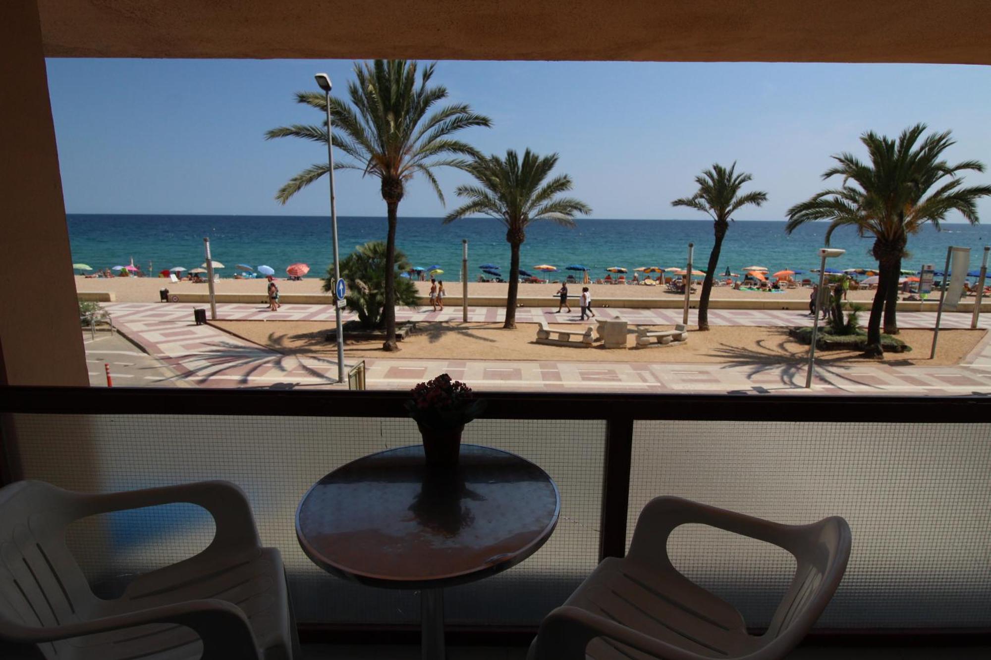 Apartaments El Sorrall Blanes Δωμάτιο φωτογραφία